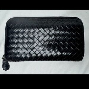 Bottega Veneta Black Intrecciato Leather Zip Wallet Authentic with COA!!!